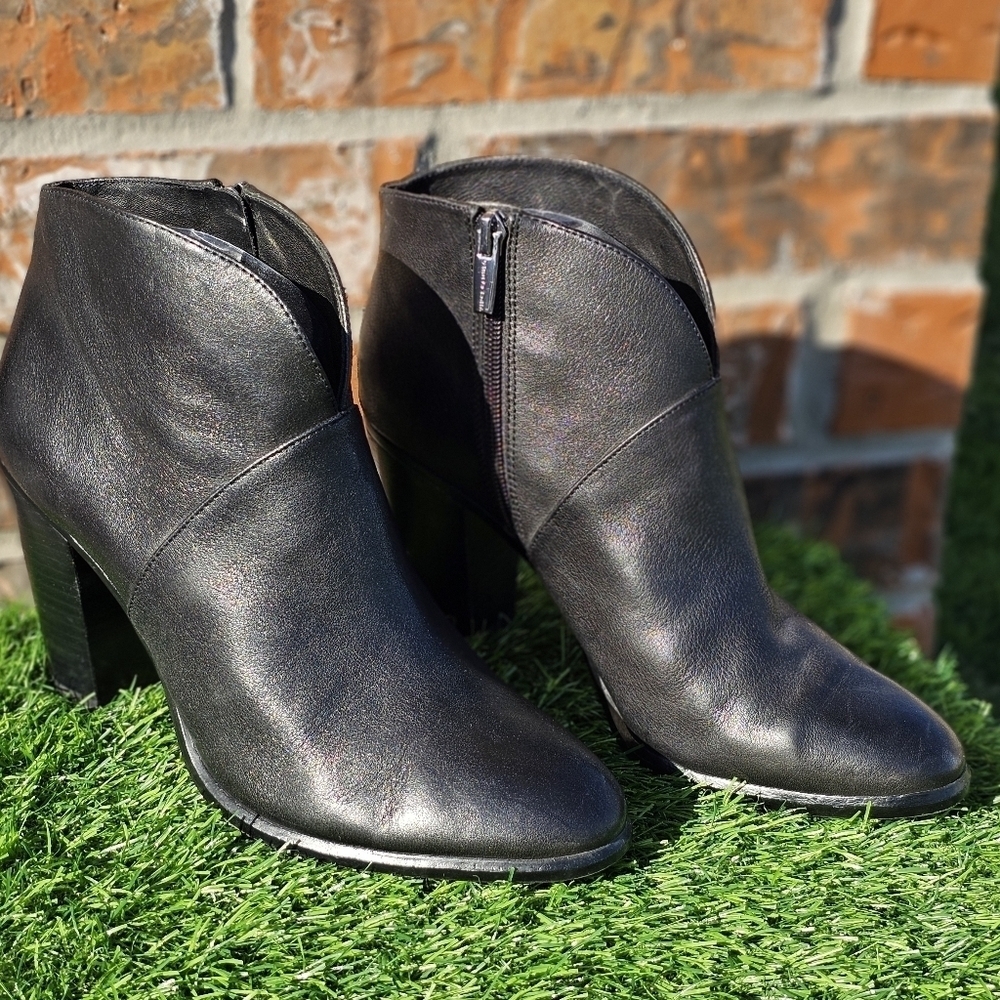 Vince Camuto Women’s  Zipper Heels Booties, Size 9M